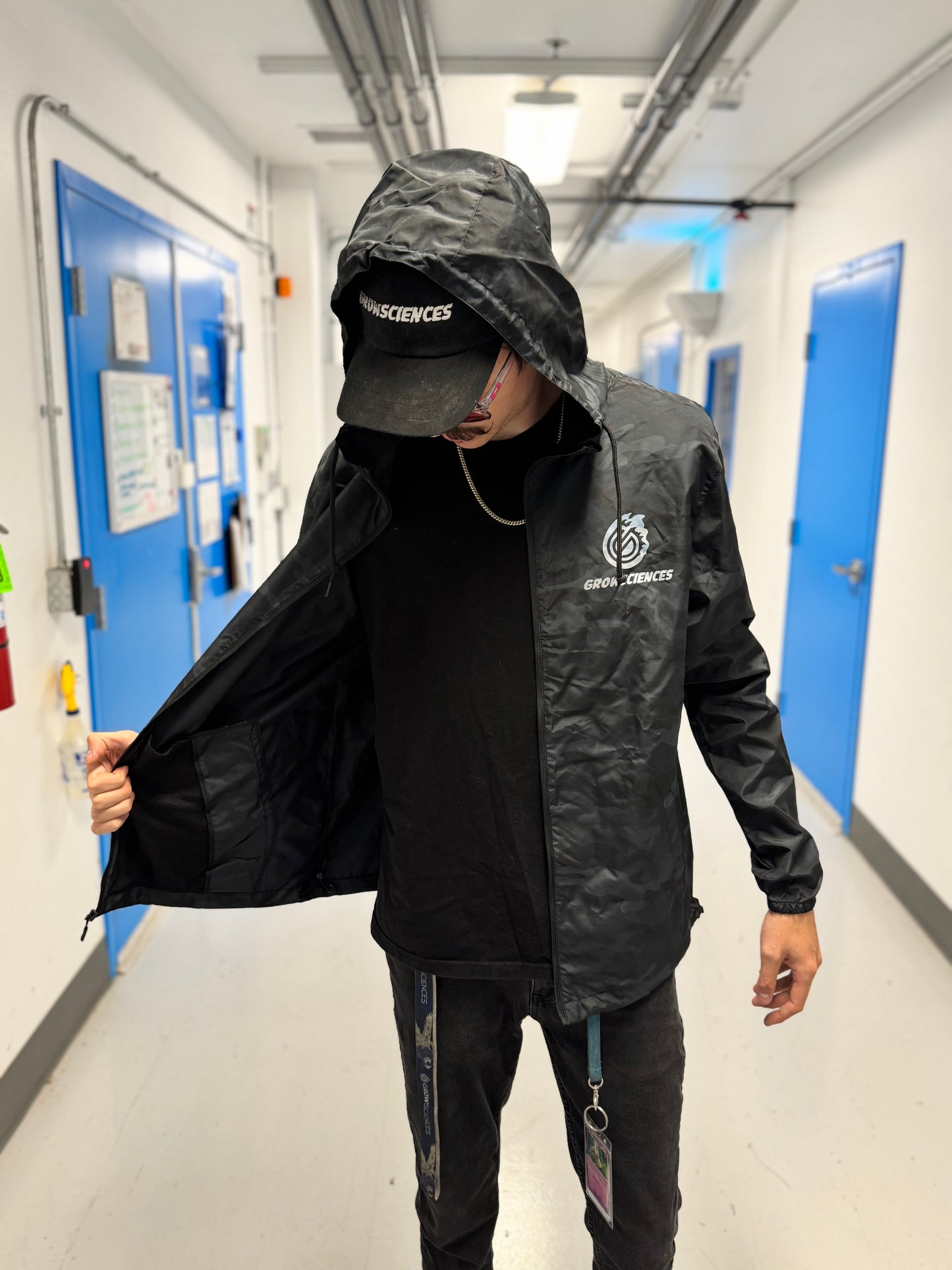 >Grow Sciences windbreaker< (V2) (BLACK CAMO)